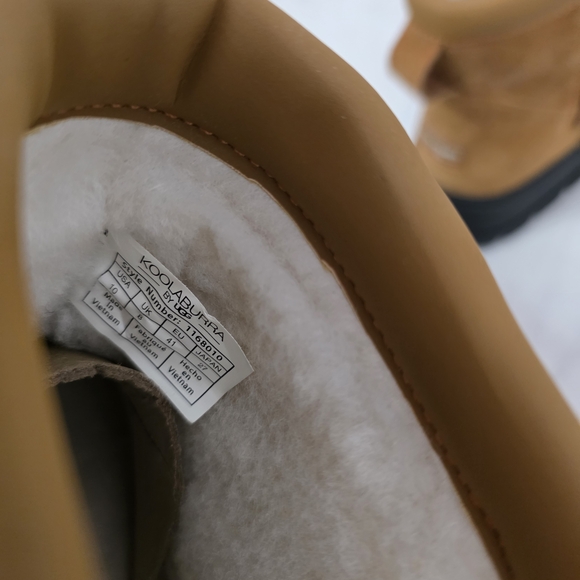 NIB Koolaburra By Ugg Women\'s Suede Winter Boots